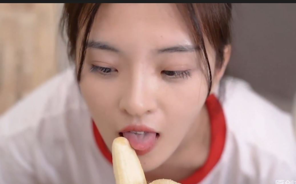 Diễn viên Lin Yuxi reviews phim của chính mình