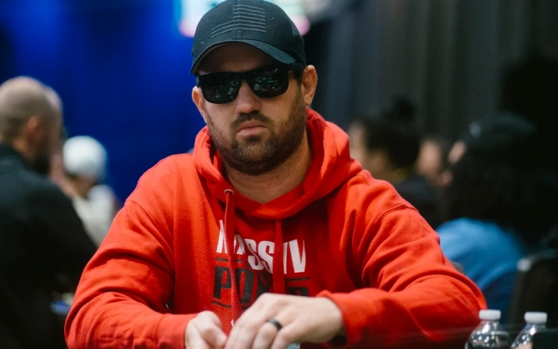 Phong cách chơi poker của Joe Cada