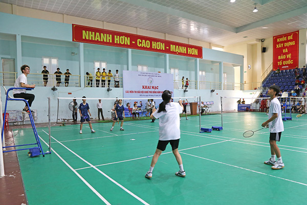 Khoảnh Khắc Tại Nhà Thi Đấu Kiến An