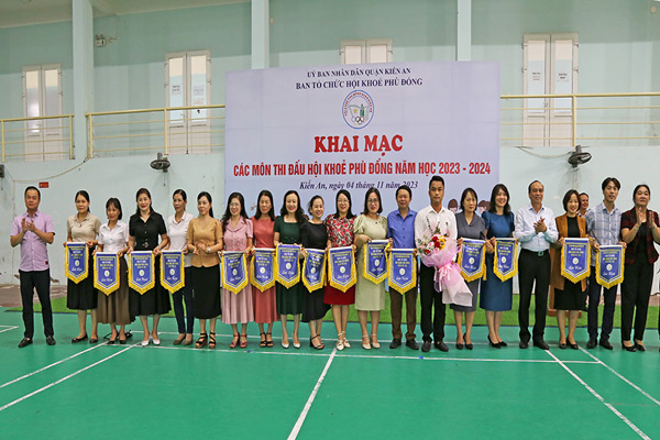 Khoảnh Khắc Tại Nhà Thi Đấu Kiến An