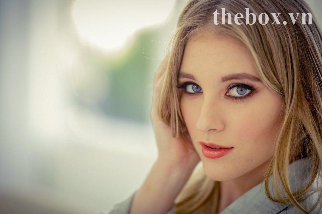 Đời sống Melody Mark