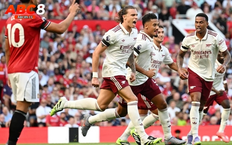 Arsenal - Man Utd: Rực cháy đại chiến