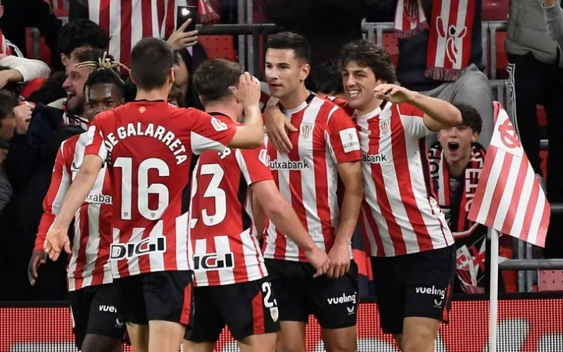 Phân tích chuyên môn và chiến thuật