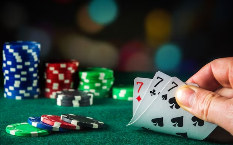 Quy trình ra quyết định dựa trên logic phản biện